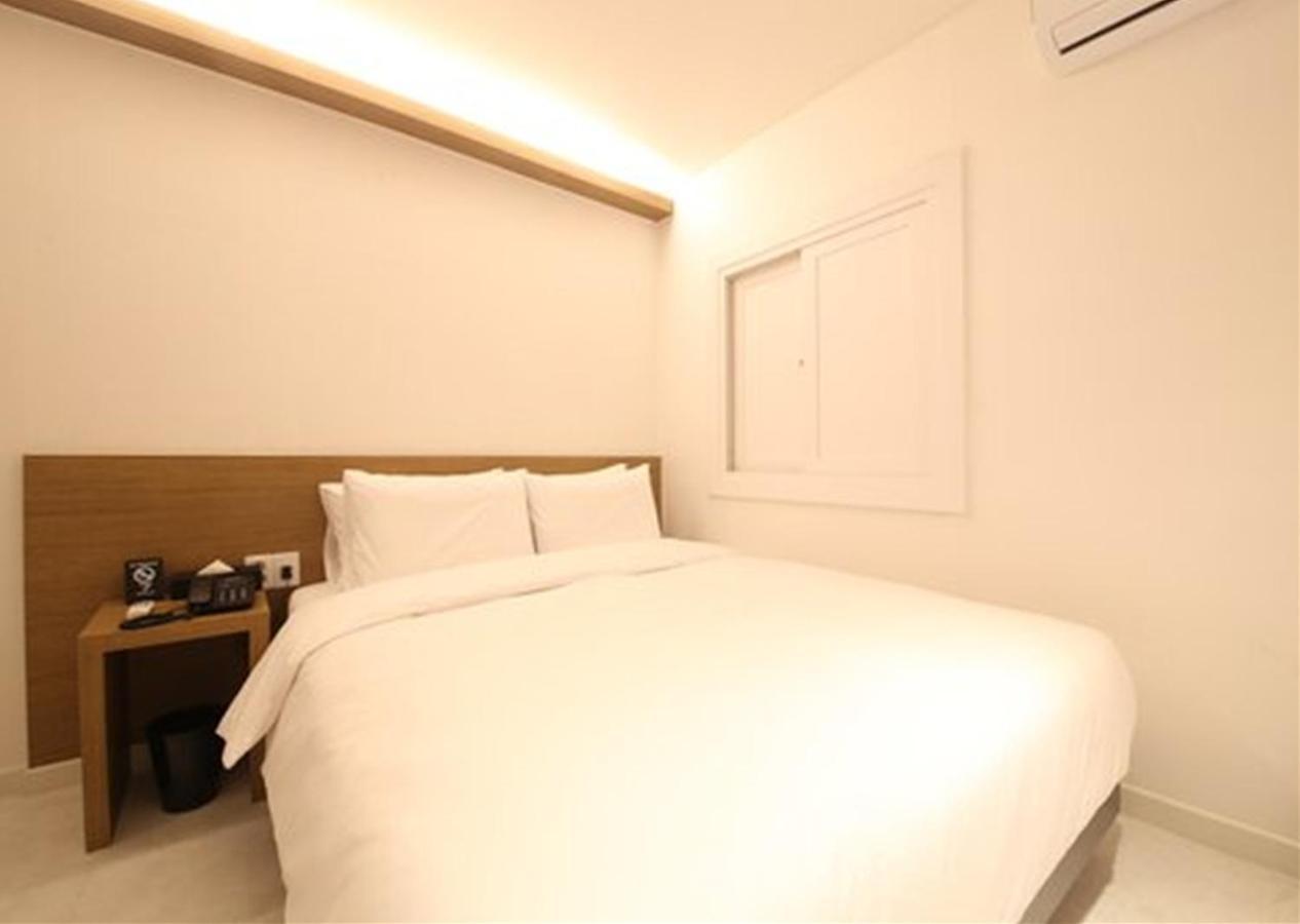 Busan Seomyeon Business Hotel J7 Exterior photo