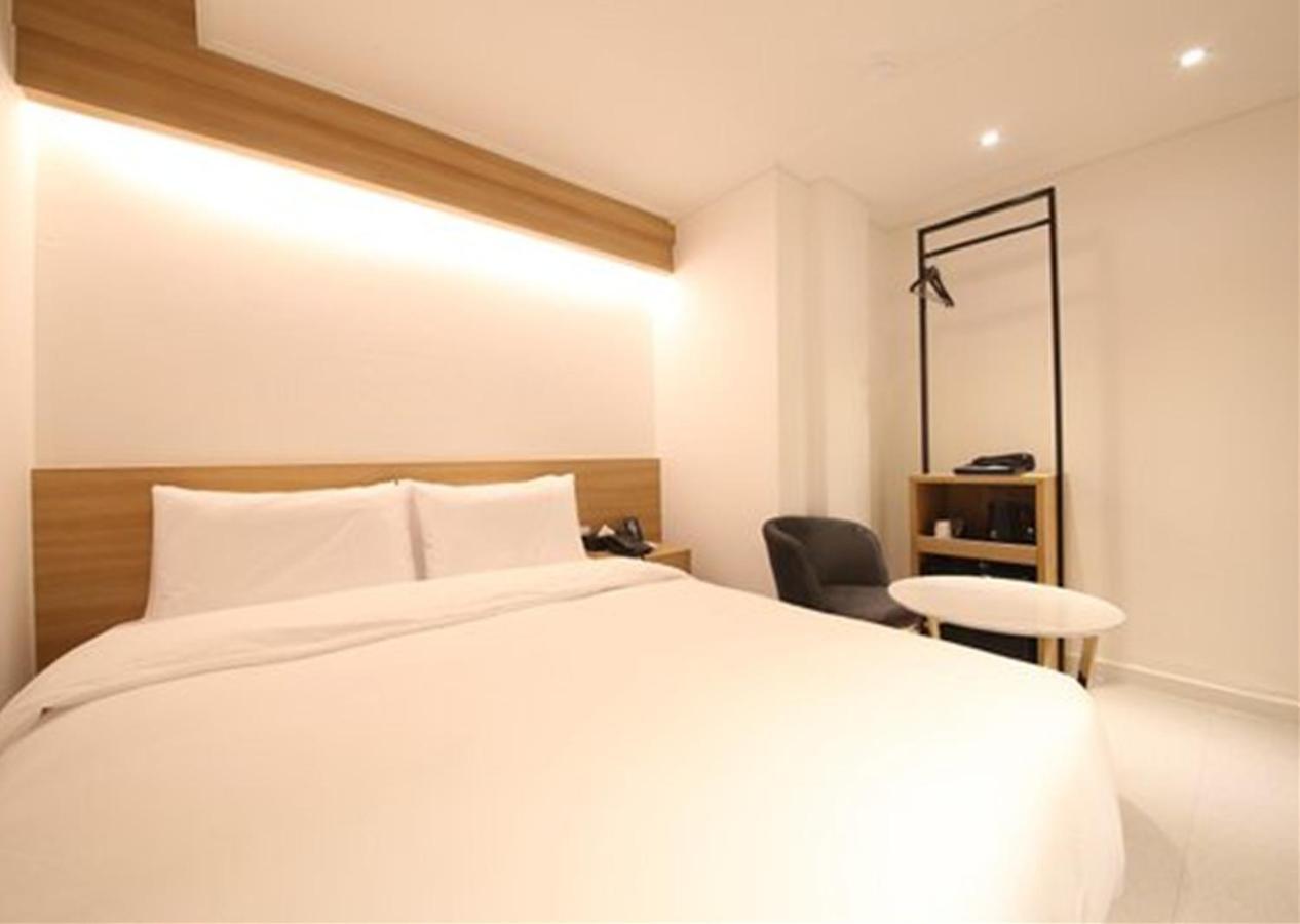 Busan Seomyeon Business Hotel J7 Exterior photo